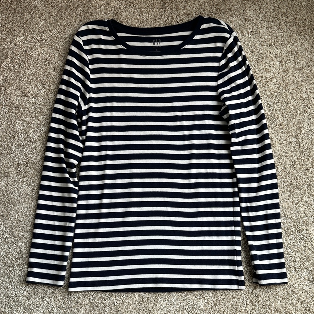 GAP Modern Striped Tee